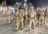 Ballia News: अलर्ट मोड में बलिया पुलिस, एसपी के नेतृत्व में पैदल गश्त, दिया अमन का संदेश