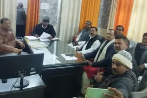 DIOS बलिया से मिला माध्यमिक शिक्षक संघ, शिक्षकों की इन स्मस्याओं पर हुई बात