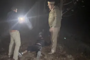 रामपुर: मुठभेड़ में घायल गो-तस्कर गिरफ्तार, पुलिस ने बरामद किए हथियार