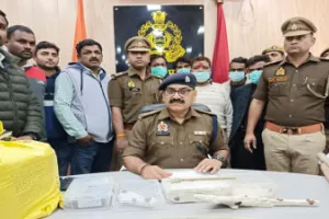 Police encounter : गले में भगवा गमछा, माथे पर टीका और हाथ में त्रिशूल लेकर करते थे गौ तस्करी